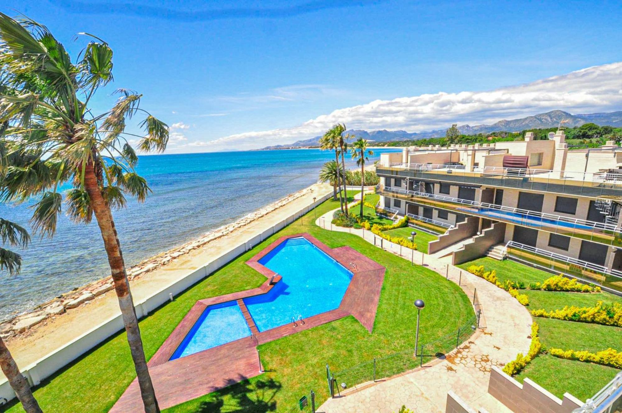 Di Mare Litoral Costa Dorada - Only Families Apartman Mont-roig del Camp Kültér fotó