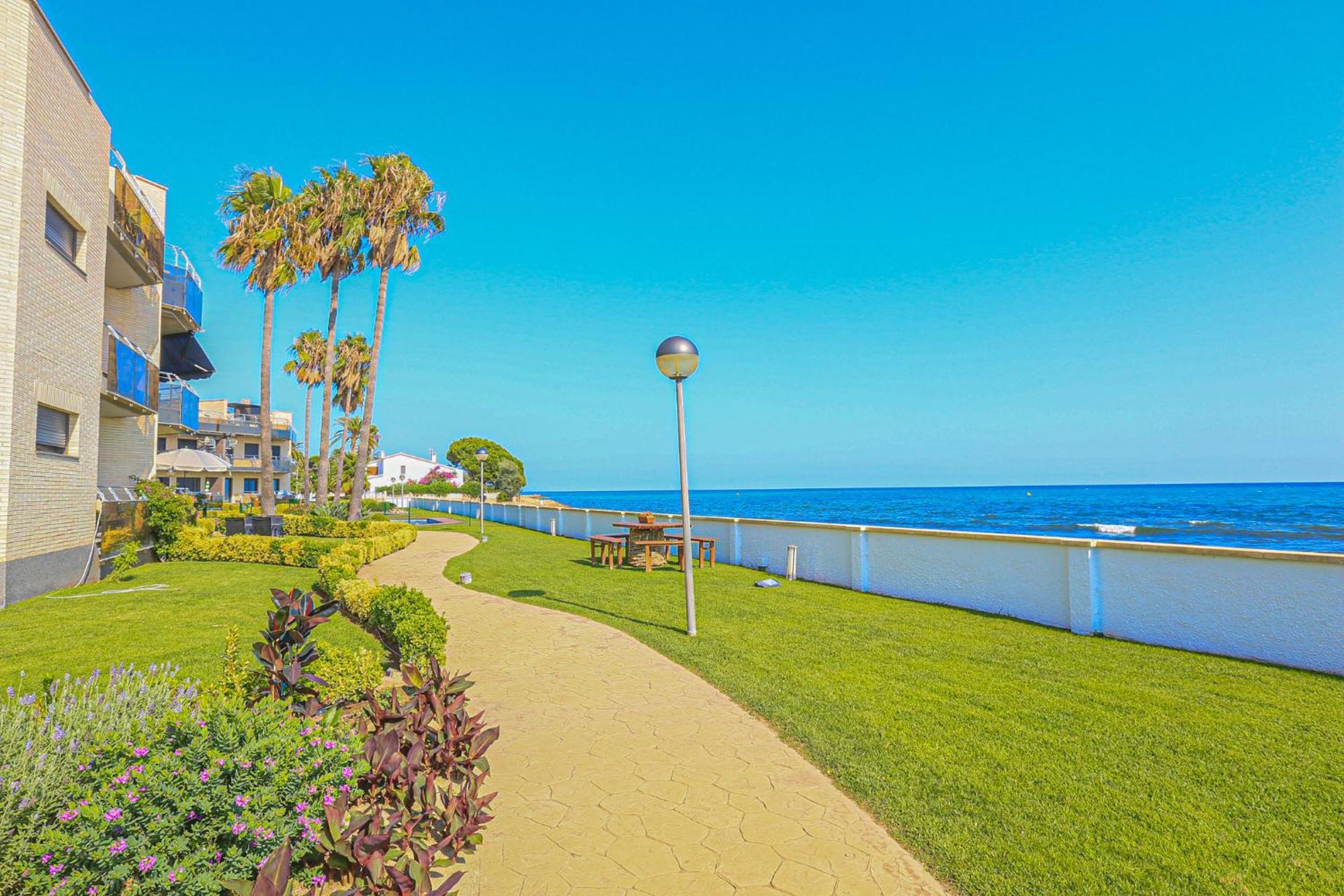 Di Mare Litoral Costa Dorada - Only Families Apartman Mont-roig del Camp Kültér fotó