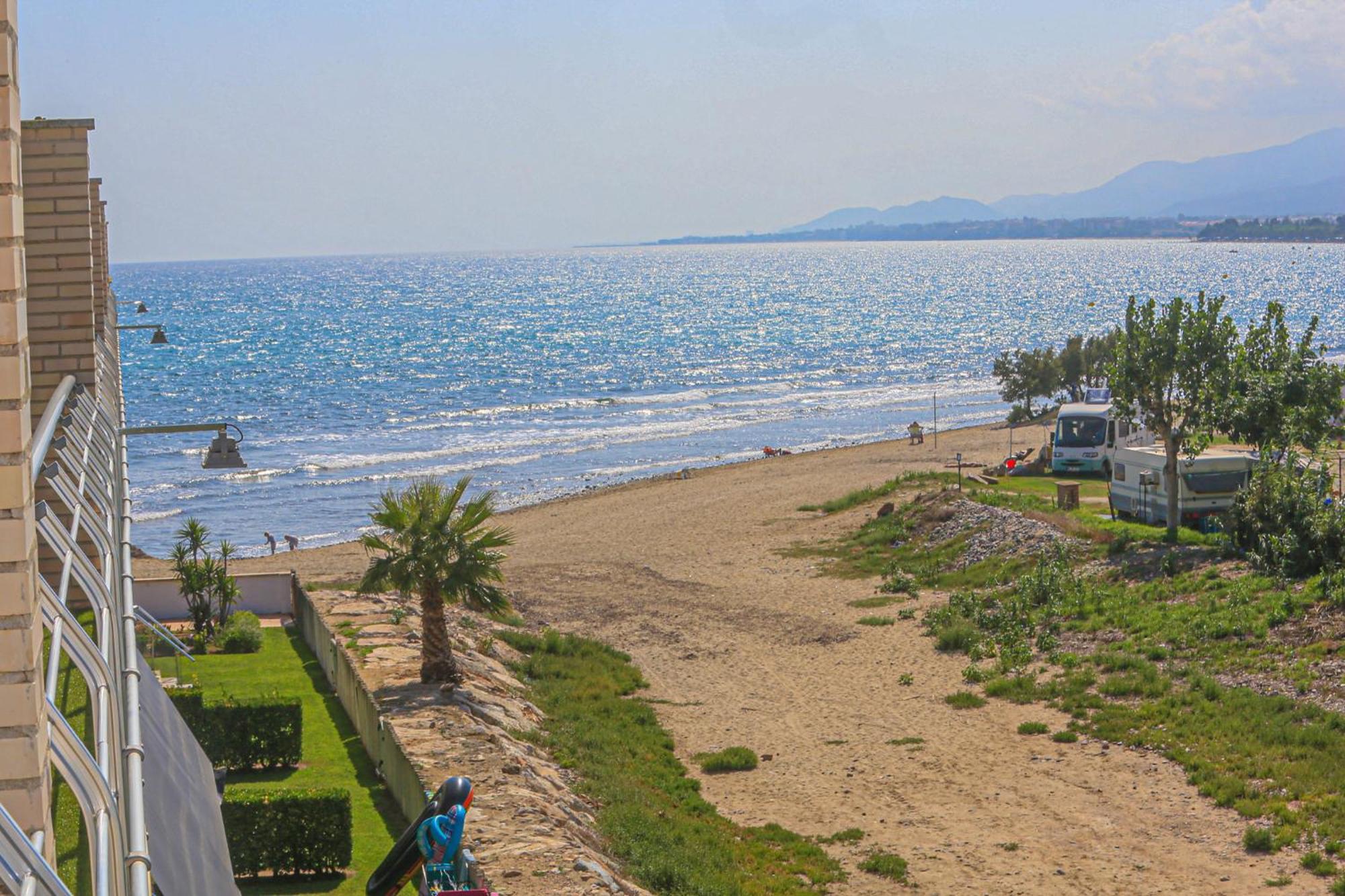 Di Mare Litoral Costa Dorada - Only Families Apartman Mont-roig del Camp Kültér fotó